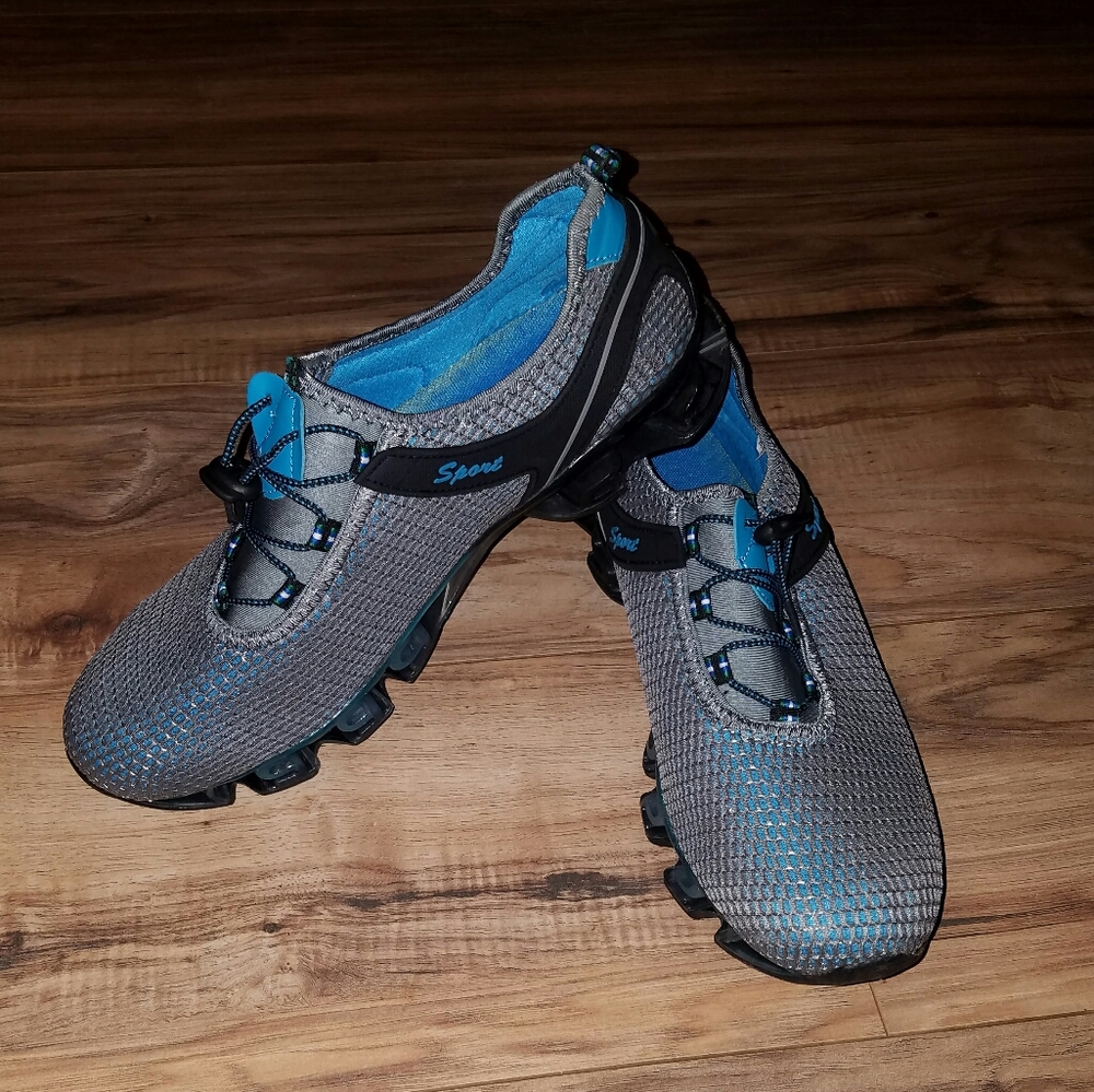 Toggle Vented Lightweight Slip On - image 1